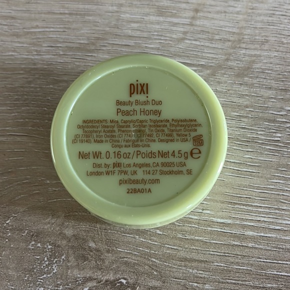 PIXI Beauty Blush Duo in Peach Honey 4.5 g - Picture 2 of 2